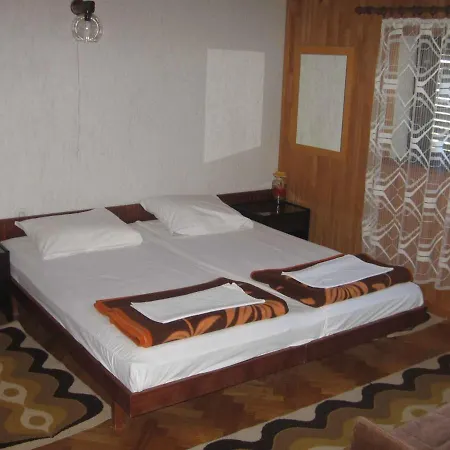 In 5478 Apartment *